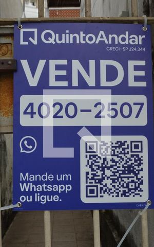 Casa à venda com 210m², 4 quartos e sem vagaPlaquinha