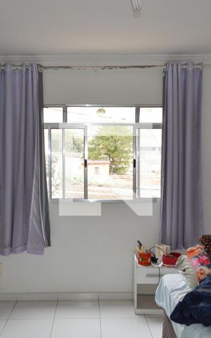 Casa à venda com 210m², 4 quartos e sem vagaQuarto / Sala