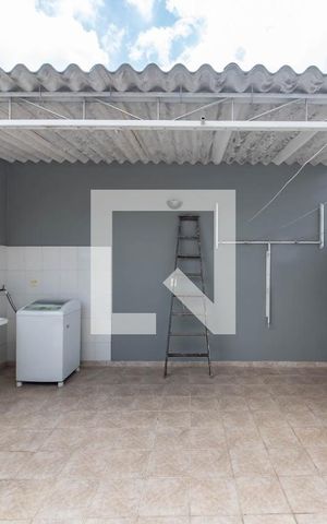 Casa para alugar com 170m², 3 quartos e 2 vagas Casa para alugar com 170m², 3 quartos e 2 vagasQuintal - Lavanderia
