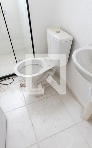 Apartamento à venda com 42m², 2 quartos e sem vaga Apartamento à venda com 42m², 2 quartos e sem vagaBanheiro