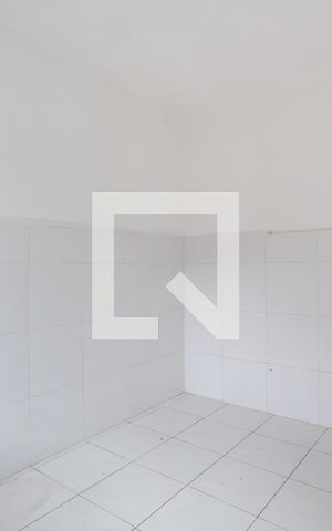 Casa à venda com 100m², 4 quartos e 2 vagas Casa à venda com 100m², 4 quartos e 2 vagasCozinha