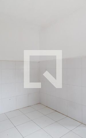 Casa à venda com 100m², 4 quartos e 2 vagas Casa à venda com 100m², 4 quartos e 2 vagasCozinha