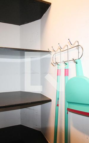 Apartamento à venda com 104m², 2 quartos e 1 vaga Apartamento à venda com 104m², 2 quartos e 1 vagaDespensa