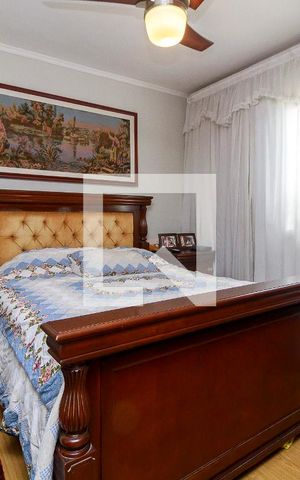 Casa à venda com 300m², 3 quartos e 5 vagas Casa à venda com 300m², 3 quartos e 5 vagasSuíte