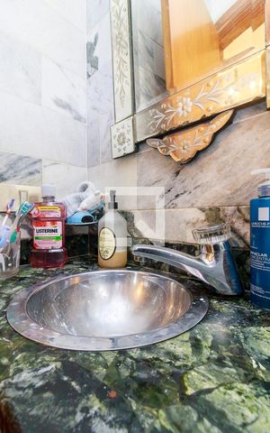 Casa à venda com 300m², 3 quartos e 5 vagas Casa à venda com 300m², 3 quartos e 5 vagasLavabo