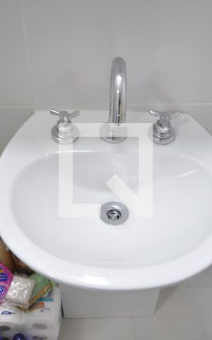 Apartamento à venda com 27m², 1 quarto e sem vagaBanheiro