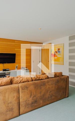 Casa à venda com 900m², 7 quartos e 8 vagasSala 2