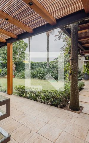 Casa à venda com 900m², 7 quartos e 8 vagasJardimJardim