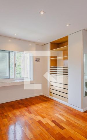 Casa à venda com 900m², 7 quartos e 8 vagasSuíte 1