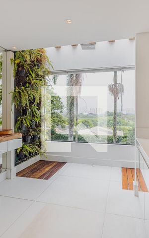 Casa à venda com 900m², 7 quartos e 8 vagasBanheiro da Suíte 3