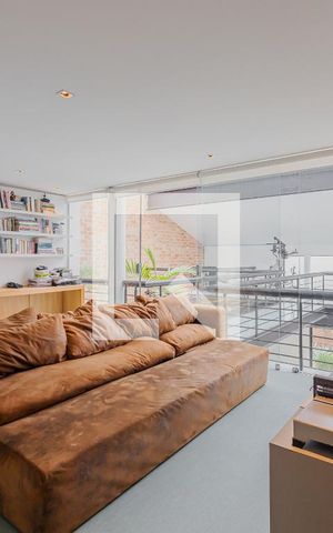 Casa à venda com 900m², 7 quartos e 8 vagasSala 2