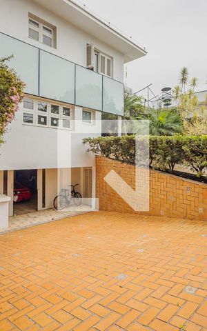Casa à venda com 900m², 7 quartos e 8 vagasGaragem