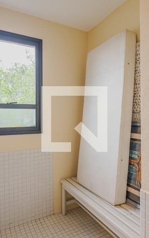Casa à venda com 900m², 7 quartos e 8 vagasBanheiro 3