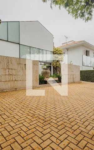 Casa à venda com 900m², 7 quartos e 8 vagasGaragem