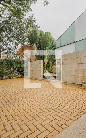Casa à venda com 900m², 7 quartos e 8 vagasGaragem