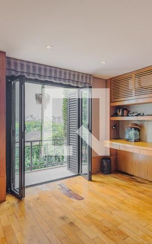 Casa à venda com 900m², 7 quartos e 8 vagasSuíte 4