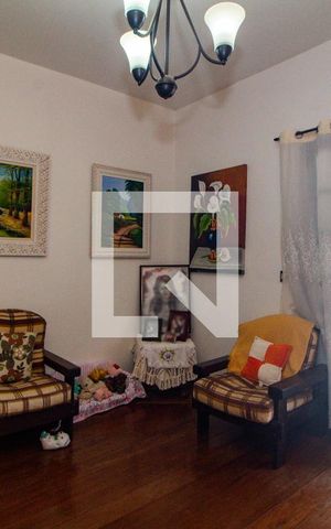 Casa à venda com 300m², 4 quartos e 5 vagas Casa à venda com 300m², 4 quartos e 5 vagasSala 4