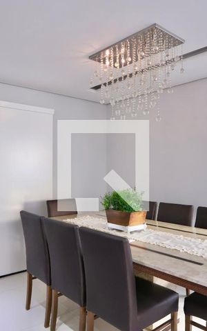 Apartamento à venda com 154m², 3 quartos e 3 vagas Apartamento à venda com 154m², 3 quartos e 3 vagasSala de Jantar