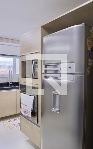 Apartamento à venda com 154m², 3 quartos e 3 vagas Apartamento à venda com 154m², 3 quartos e 3 vagasCozinha