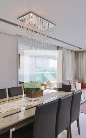 Apartamento à venda com 154m², 3 quartos e 3 vagas Apartamento à venda com 154m², 3 quartos e 3 vagasSala de Jantar