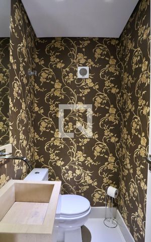 Apartamento à venda com 154m², 3 quartos e 3 vagas Apartamento à venda com 154m², 3 quartos e 3 vagasLavabo
