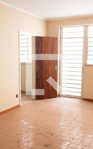 Casa à venda com 221m², 5 quartos e 3 vagas Casa à venda com 221m², 5 quartos e 3 vagasSALA DE JANTAR