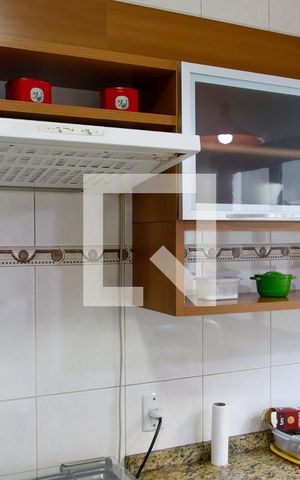 Casa à venda com 260m², 3 quartos e 2 vagas Casa à venda com 260m², 3 quartos e 2 vagasCozinha