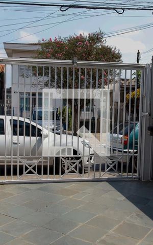 Casa à venda com 260m², 3 quartos e 2 vagas Casa à venda com 260m², 3 quartos e 2 vagasGaragem