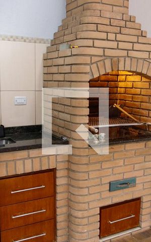 Casa à venda com 260m², 3 quartos e 2 vagas Casa à venda com 260m², 3 quartos e 2 vagasÁrea comum - Churrasqueira