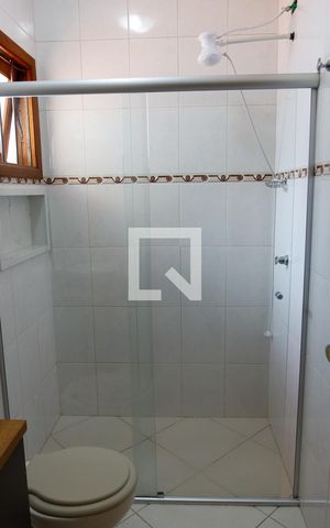 Casa à venda com 260m², 3 quartos e 2 vagas Casa à venda com 260m², 3 quartos e 2 vagasBanheiro 3