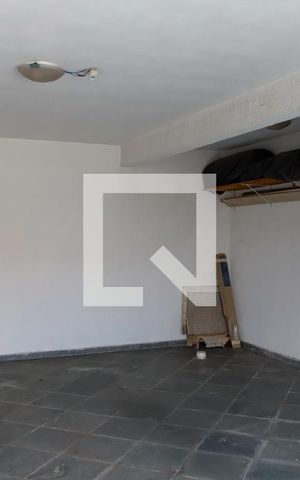 Casa à venda com 260m², 3 quartos e 2 vagas Casa à venda com 260m², 3 quartos e 2 vagasGaragem
