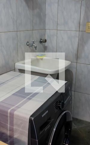 Casa à venda com 260m², 3 quartos e 2 vagas Casa à venda com 260m², 3 quartos e 2 vagasLavanderia