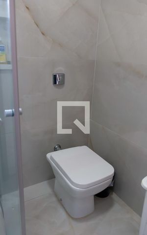 Casa à venda com 260m², 3 quartos e 2 vagas Casa à venda com 260m², 3 quartos e 2 vagasBanheiro 1