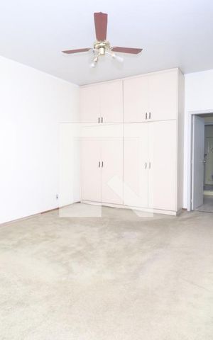 Casa para alugar com 320m², 4 quartos e 2 vagasSuíte 