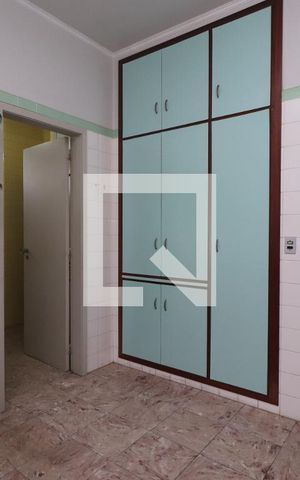 Casa para alugar com 320m², 4 quartos e 2 vagasLavanderia