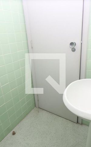 Casa para alugar com 320m², 4 quartos e 2 vagasLavabo