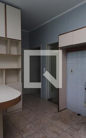 Casa para alugar com 320m², 4 quartos e 2 vagasCozinha