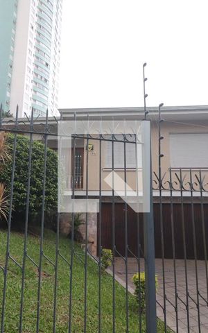 Casa para alugar com 320m², 4 quartos e 2 vagasfachada