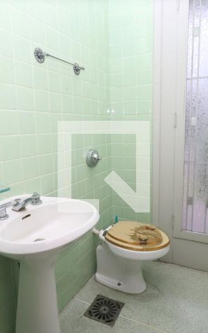 Casa para alugar com 320m², 4 quartos e 2 vagasLavabo