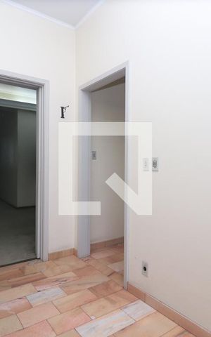 Casa para alugar com 320m², 4 quartos e 2 vagasHall de entrada