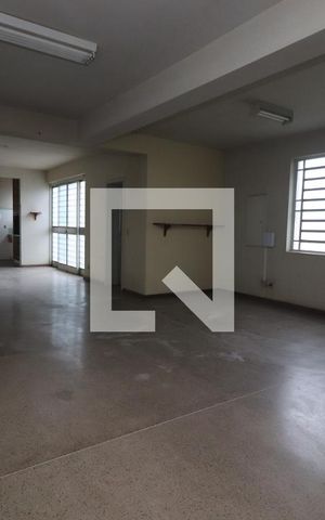 Casa para alugar com 320m², 4 quartos e 2 vagasgaragem