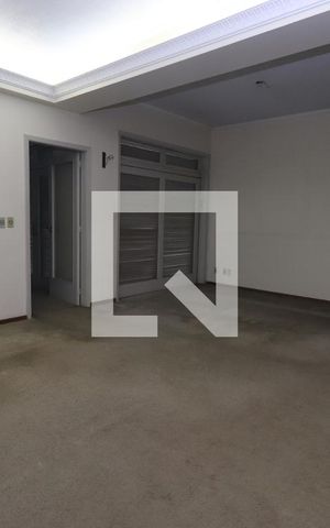 Casa para alugar com 320m², 4 quartos e 2 vagasSala 3