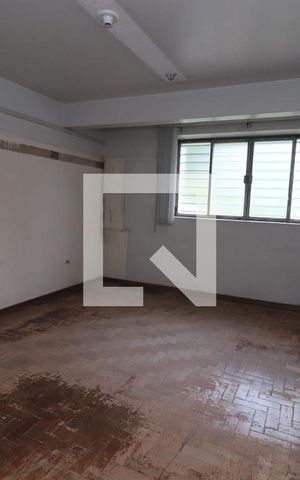 Casa para alugar com 320m², 4 quartos e 2 vagassala 04
