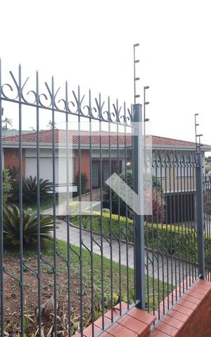 Casa para alugar com 320m², 4 quartos e 2 vagasfachada
