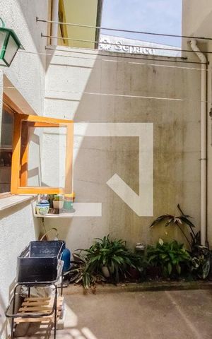 Casa de condomínio à venda com 100m², 3 quartos e 1 vagaQuintal