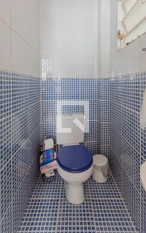 Casa de condomínio à venda com 100m², 3 quartos e 1 vagaBanheiro de serviço