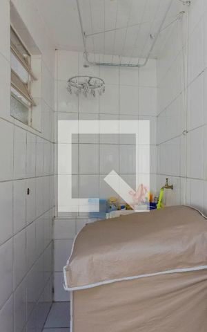 Casa de condomínio à venda com 100m², 3 quartos e 1 vagaÁrea de Serviço