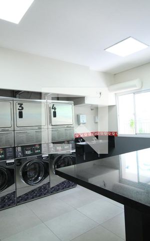 Apartamento à venda com 33m², 1 quarto e 1 vagaÁrea comum