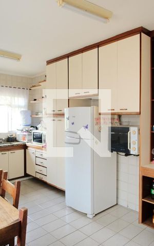 Casa à venda com 300m², 3 quartos e 10 vagasCozinha