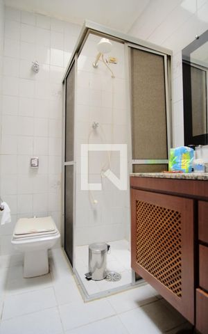 Casa à venda com 300m², 3 quartos e 10 vagasBanheiro Social